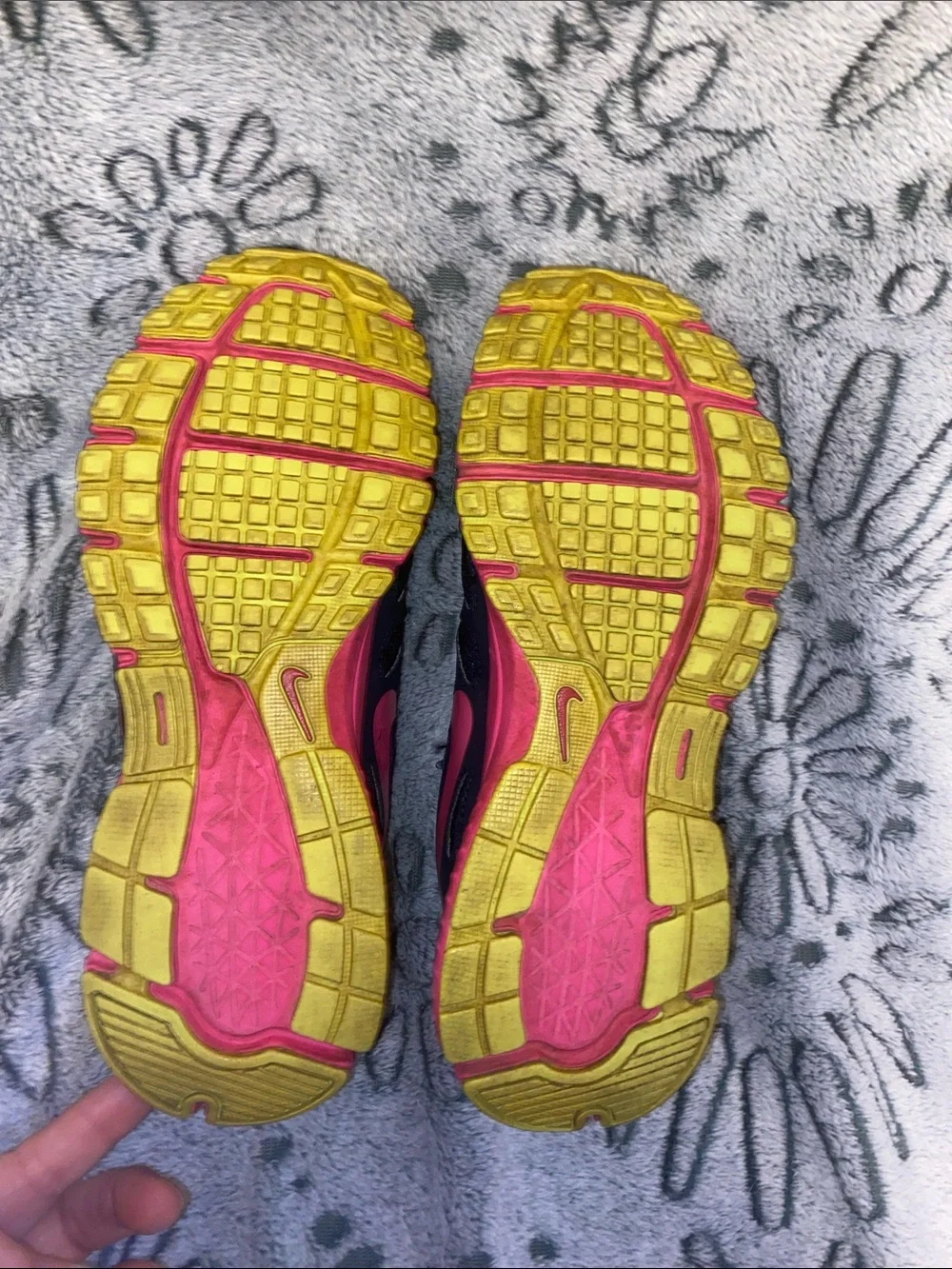 Nike women’s Navy Sneakers with Neon Green Laces and Pink Accents